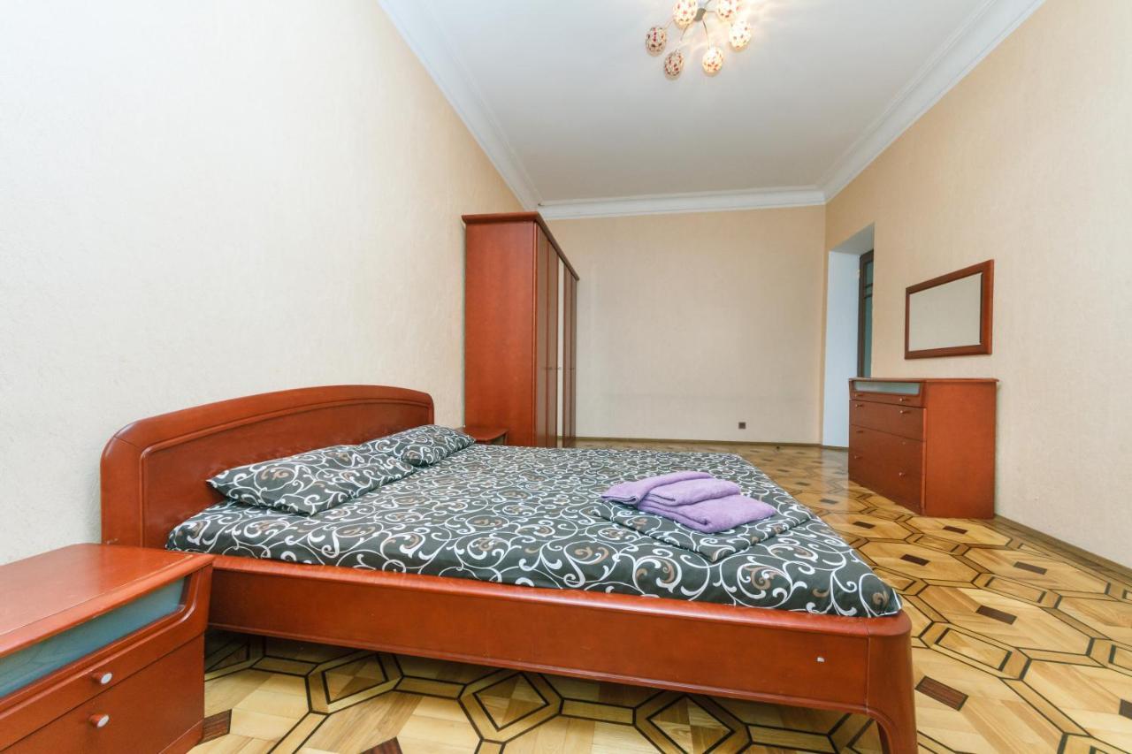 Квартира На Крещатике Kiev Exterior foto